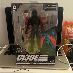 Hasbro G.I. Joe Classified Series Snake Eyes Figure